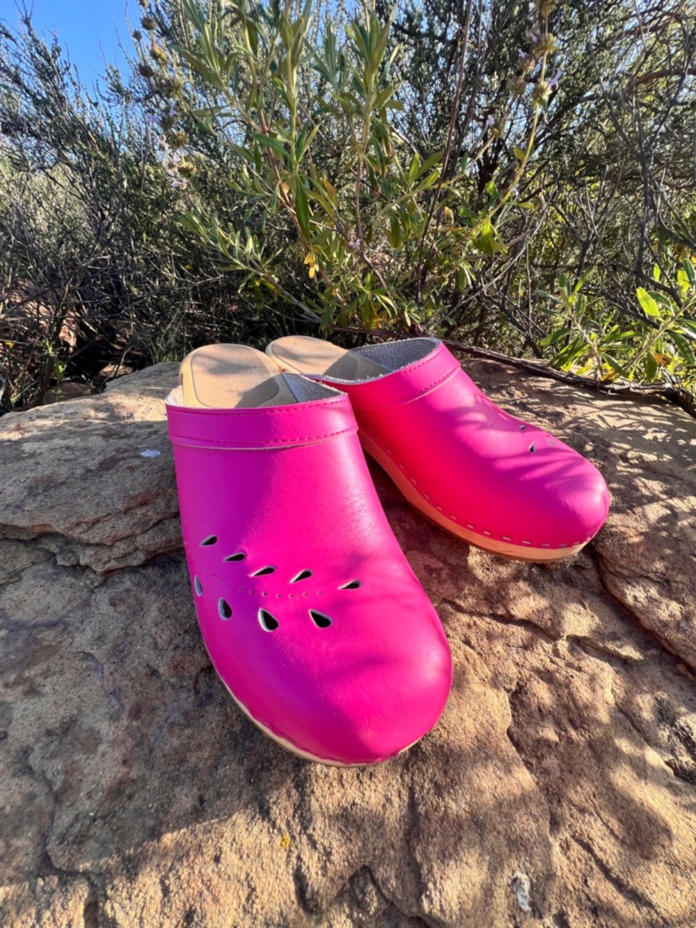 Verka Swedish Pink Leather Slip-On Clog/Mules - Picture 2 of 14